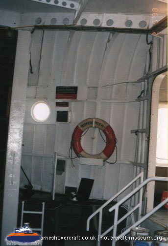 SRN4 Swift (GH-2004) being taken to the Hovercraft Museum -   (The <a href='http://www.hovercraft-museum.org/' target='_blank'>Hovercraft Museum Trust</a>).